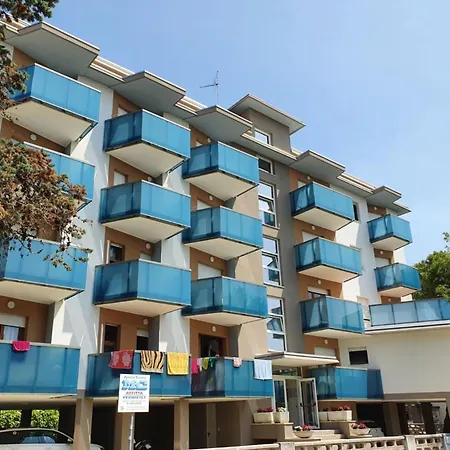 Cozy Flat Next To The Sea In - Beahost *